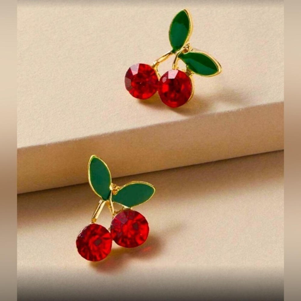 ✨NEW Cherry Red and Green Earrings